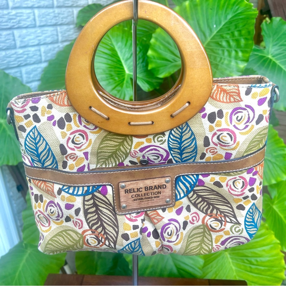Beautiful, Relic Vintage Canvas Leaf Handbag Wooden Handles Collection 14" Purse